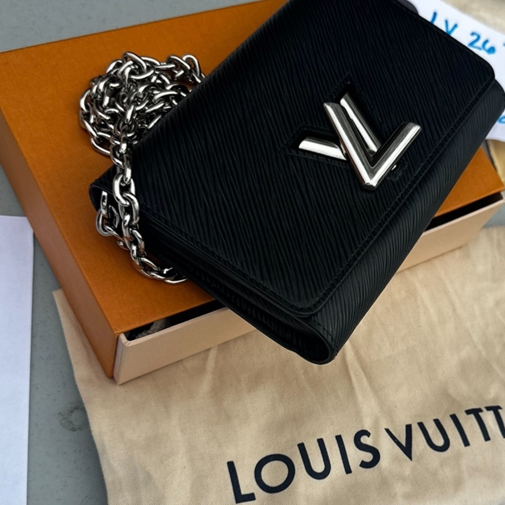 Louis Vuitton  Epi Twist Chain Wallet